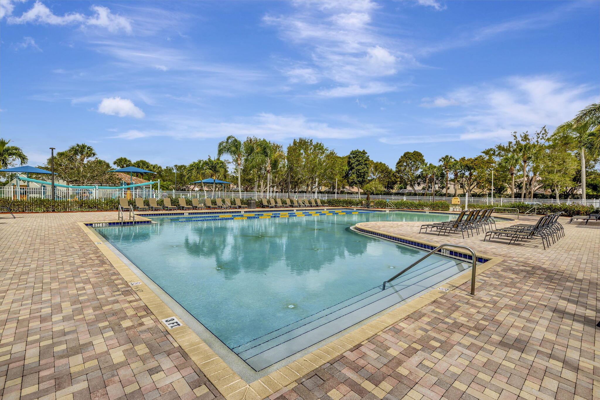 7906 Rockport Cir Lake Worth, FL 33467