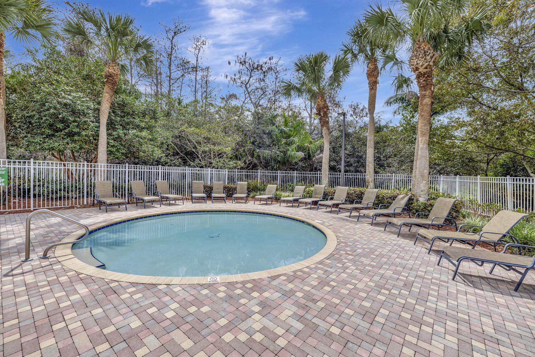 7906 Rockport Cir Lake Worth, FL 33467