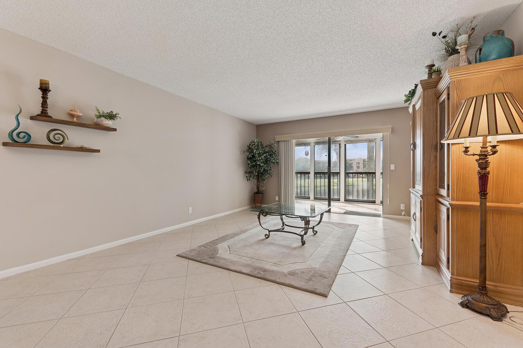 7280 Amberly Ln #208 Delray Beach, FL 33446