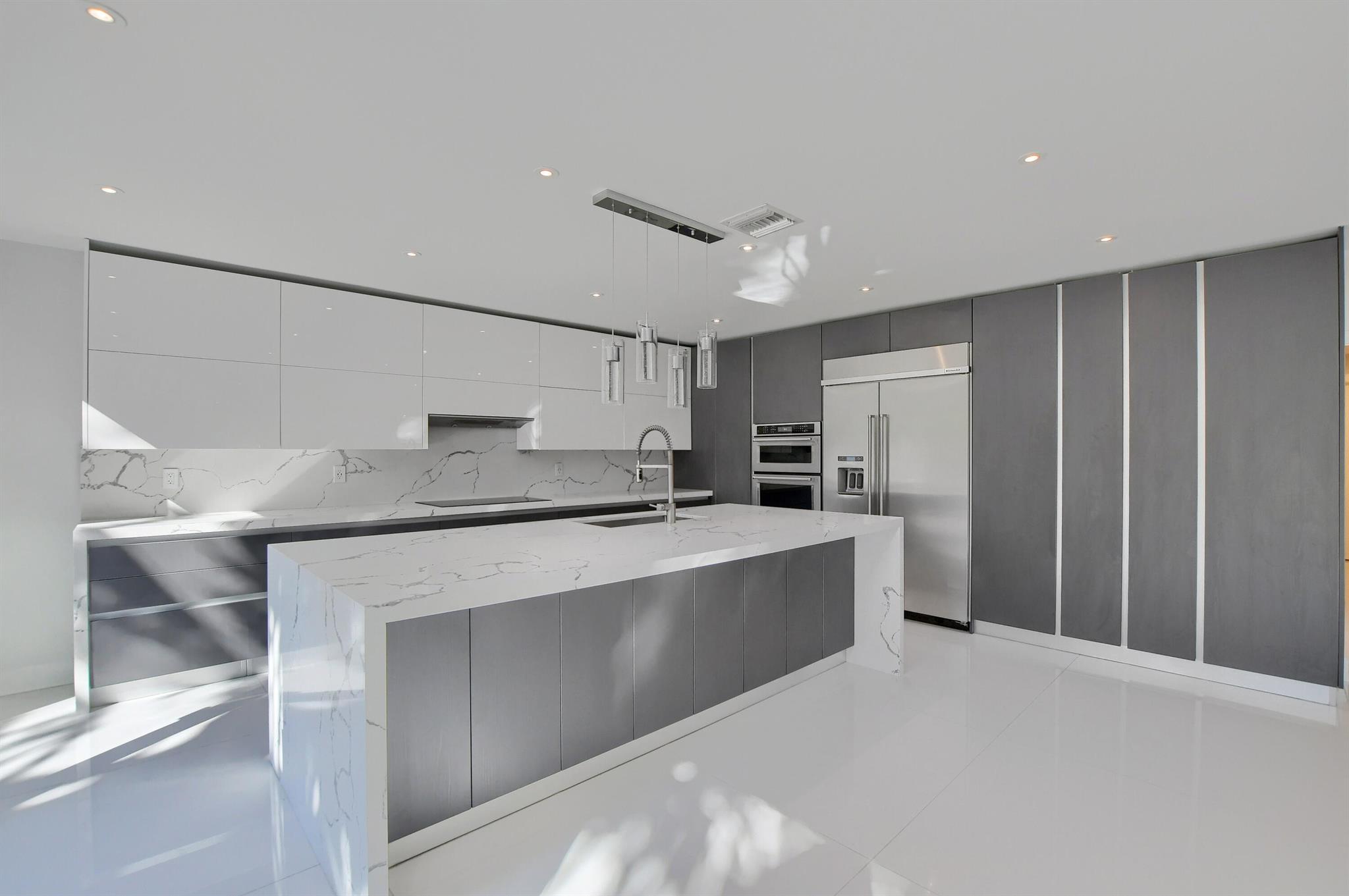 23352 Lago Mar Cir Boca Raton, FL 33433