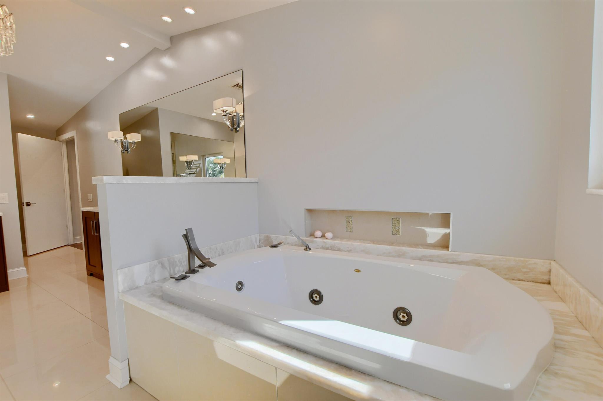 23352 Lago Mar Cir Boca Raton, FL 33433