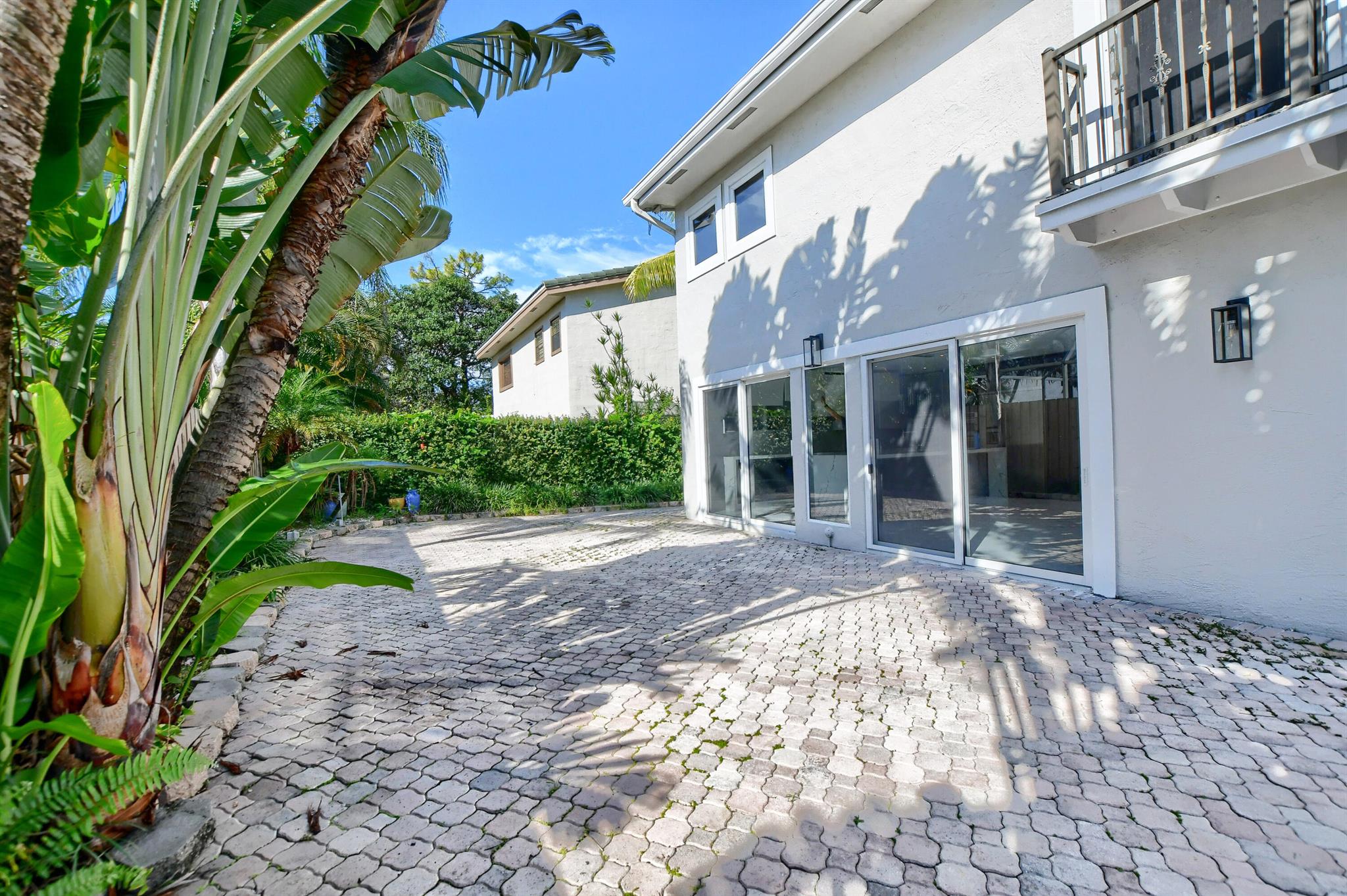 23352 Lago Mar Cir Boca Raton, FL 33433