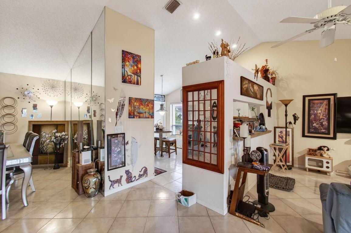 9303 Sun Pointe Dr Boynton Beach, FL 33437