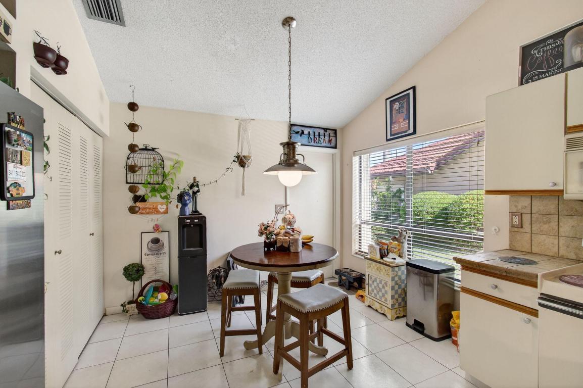 9303 Sun Pointe Dr Boynton Beach, FL 33437