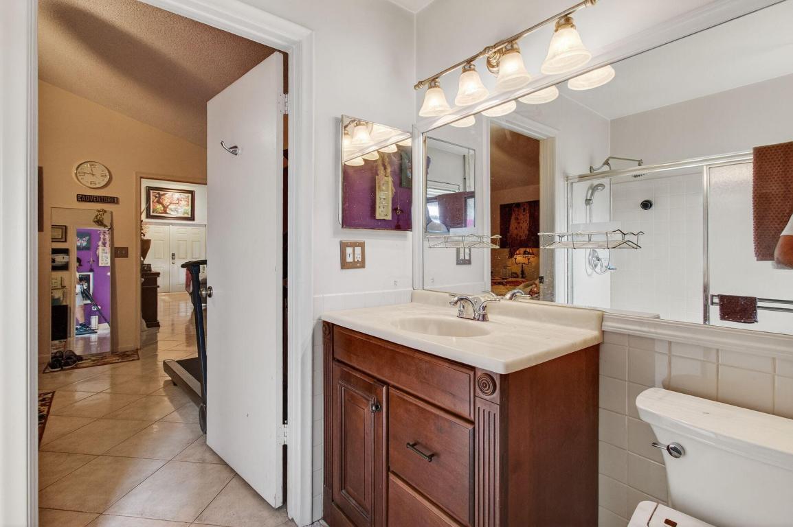 9303 Sun Pointe Dr Boynton Beach, FL 33437