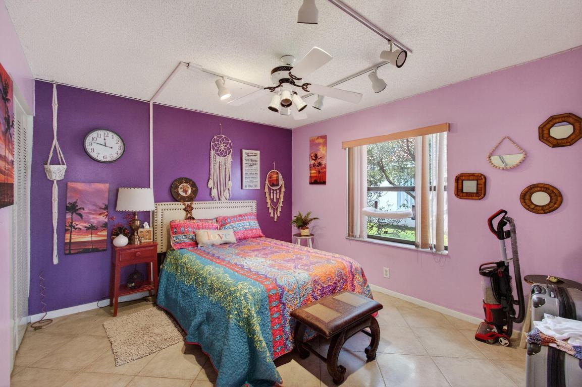 9303 Sun Pointe Dr Boynton Beach, FL 33437