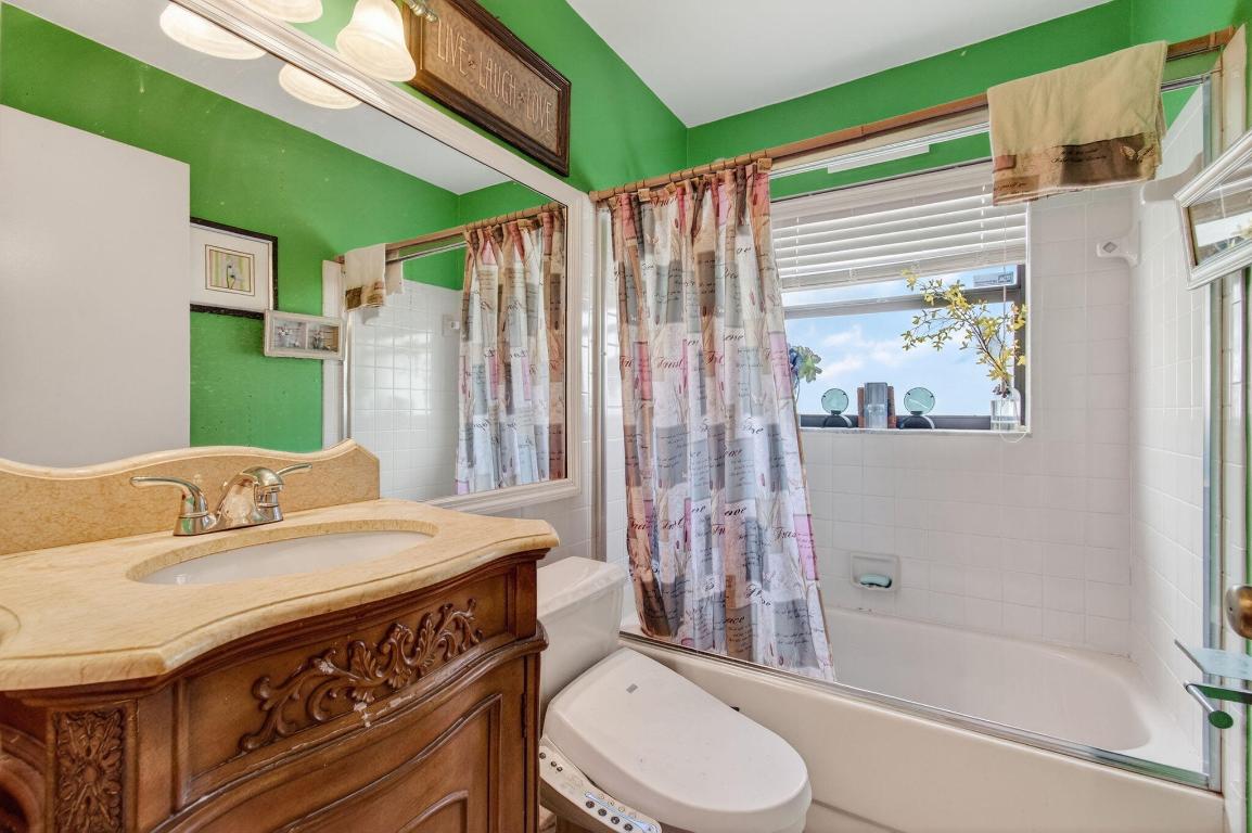 9303 Sun Pointe Dr Boynton Beach, FL 33437