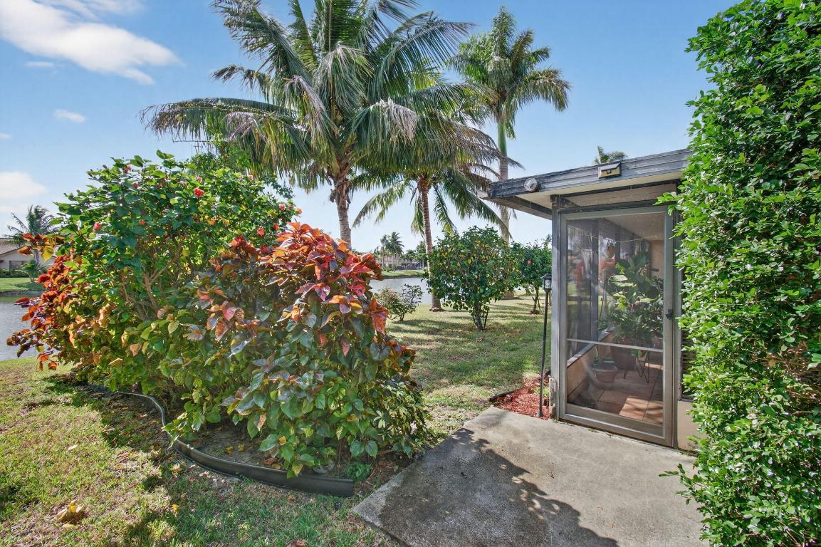 9303 Sun Pointe Dr Boynton Beach, FL 33437