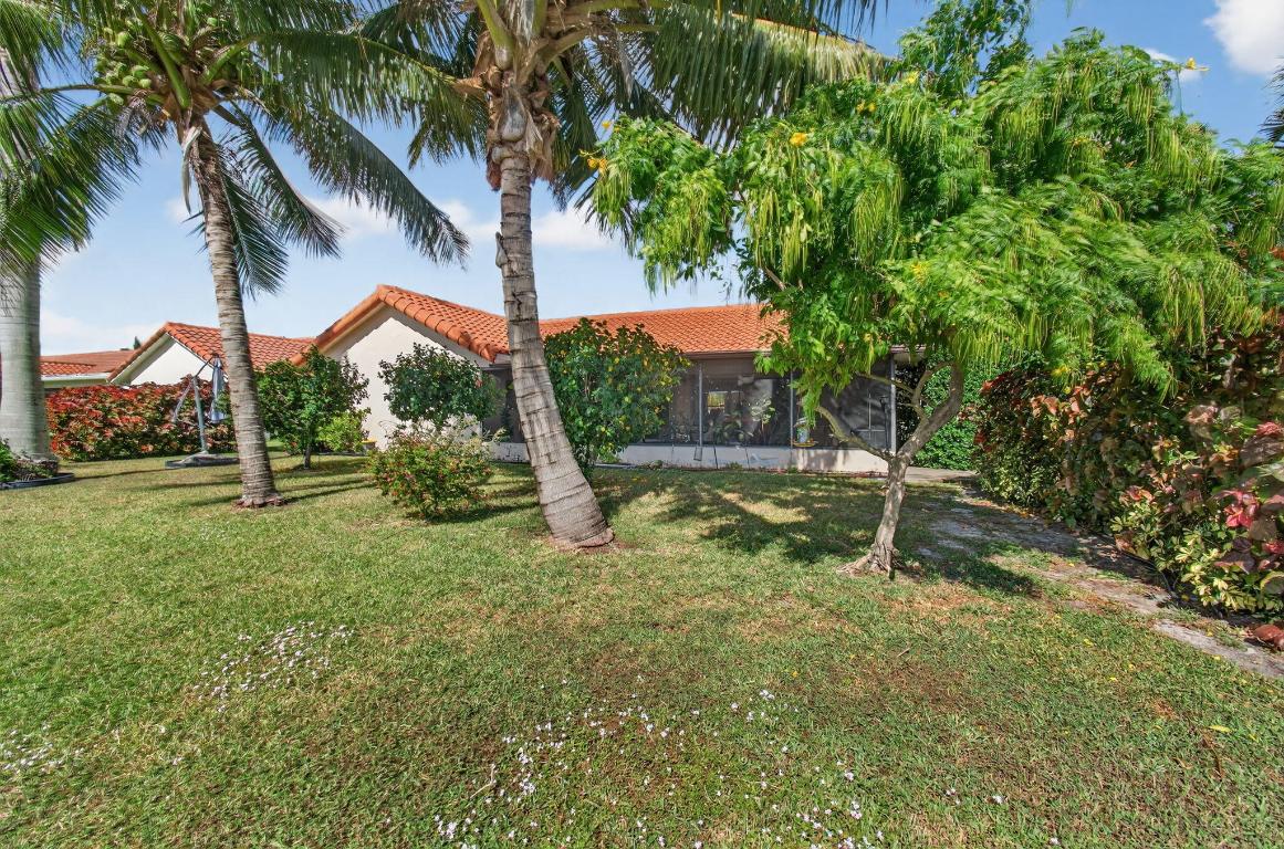 9303 Sun Pointe Dr Boynton Beach, FL 33437