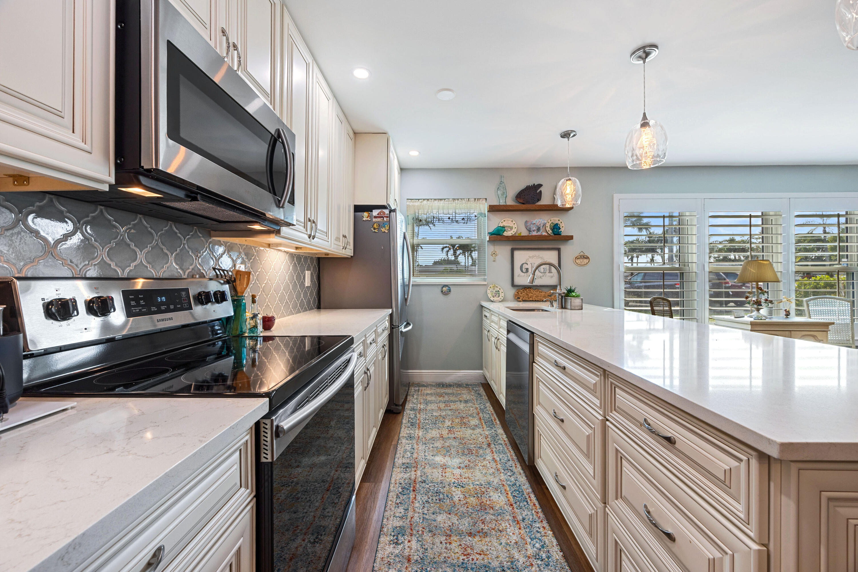 215 N High Pt Blvd #B Boynton Beach, FL 33435