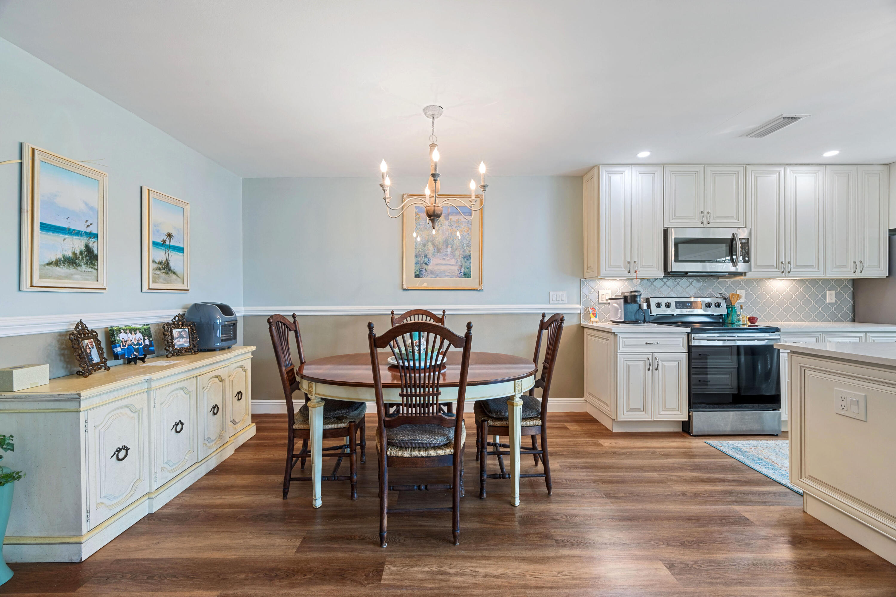 215 N High Pt Blvd #B Boynton Beach, FL 33435