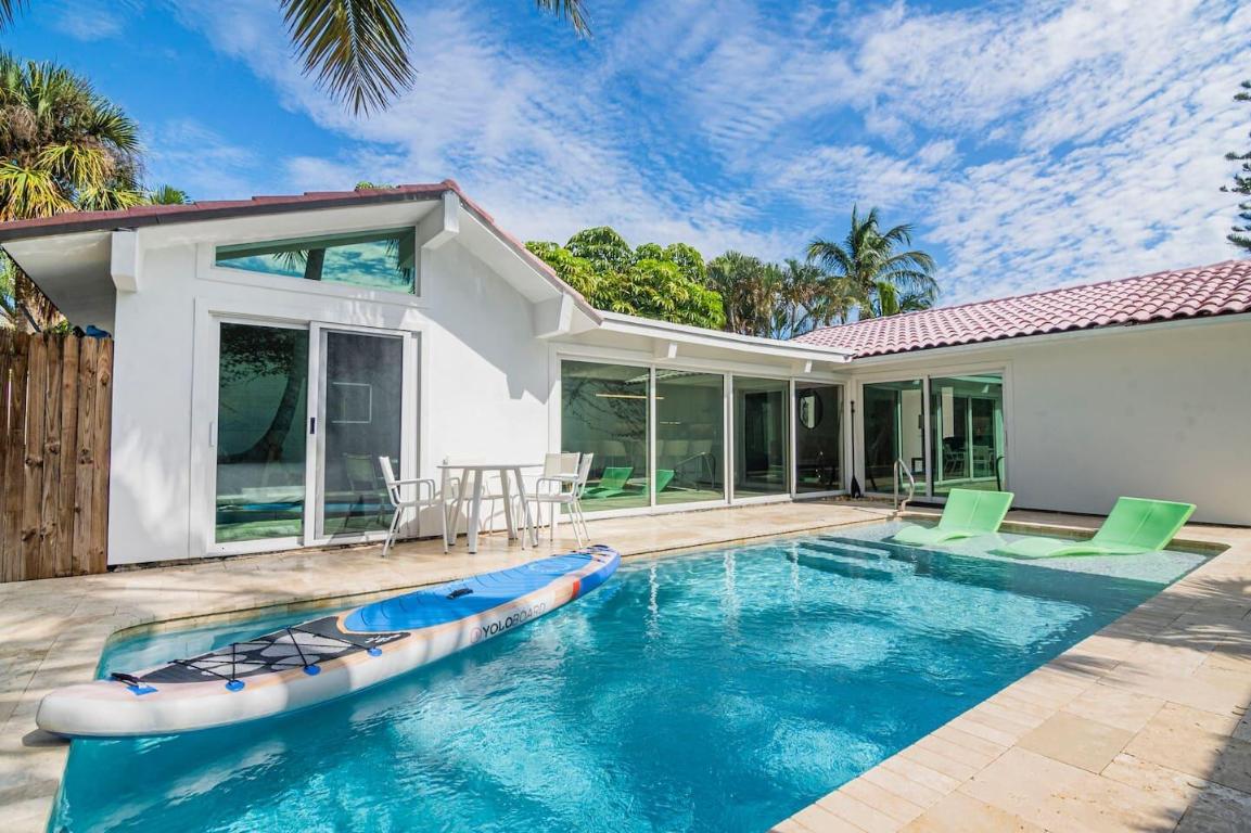 103 W Sandpiper Jupiter, FL 33477