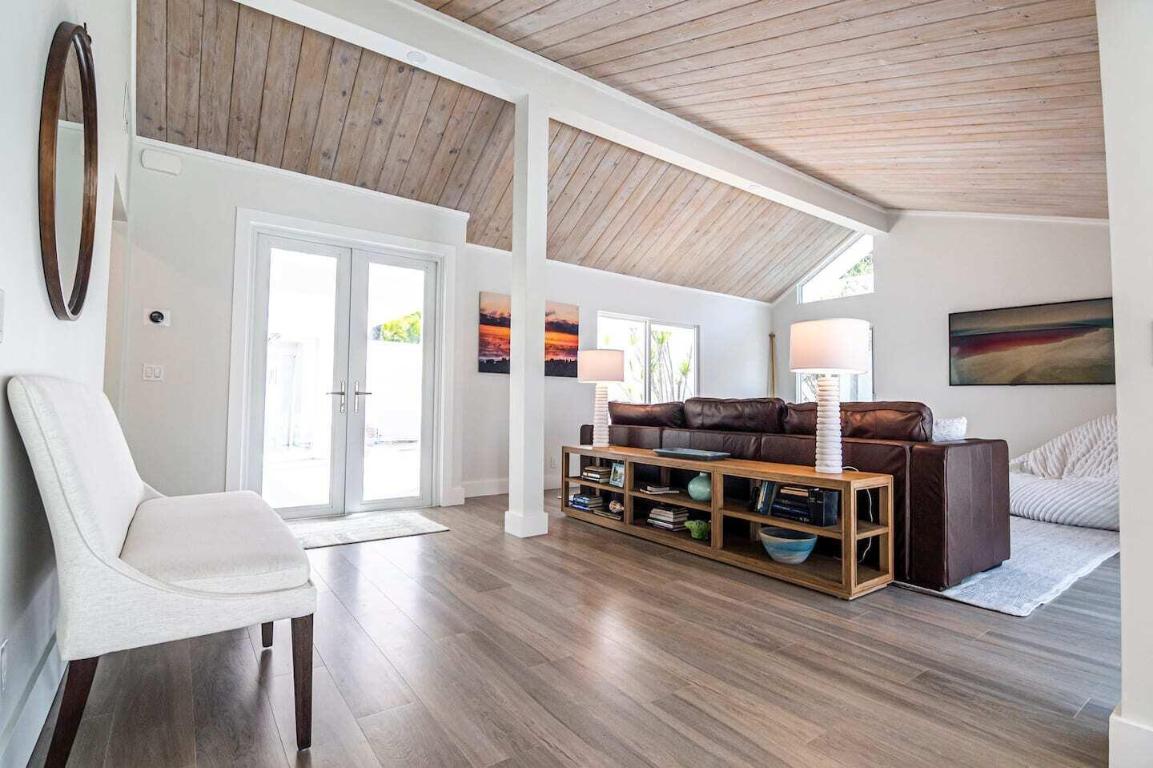 103 W Sandpiper Jupiter, FL 33477