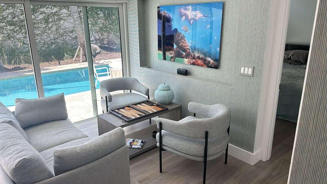 103 W Sandpiper Jupiter, FL 33477