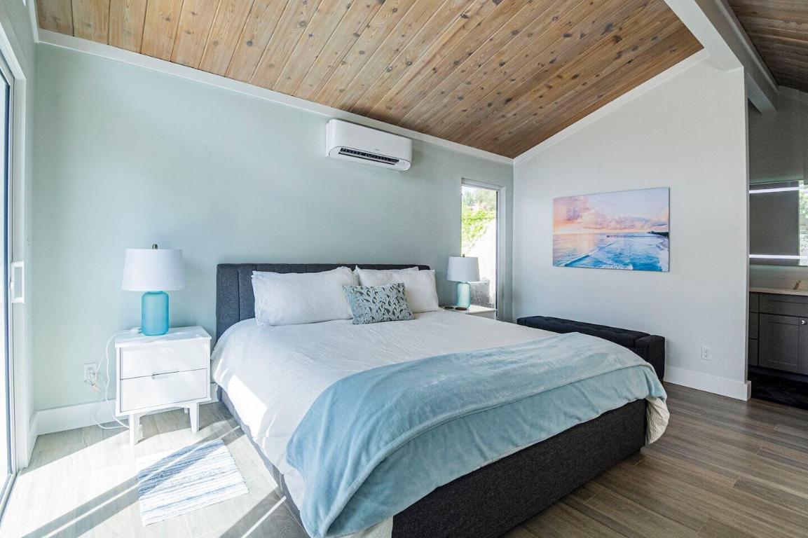 103 W Sandpiper Jupiter, FL 33477