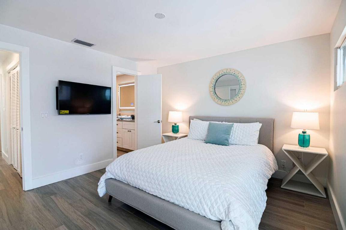 103 W Sandpiper Jupiter, FL 33477