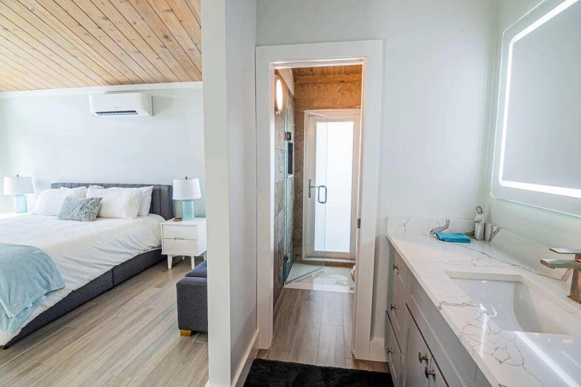 103 W Sandpiper Jupiter, FL 33477