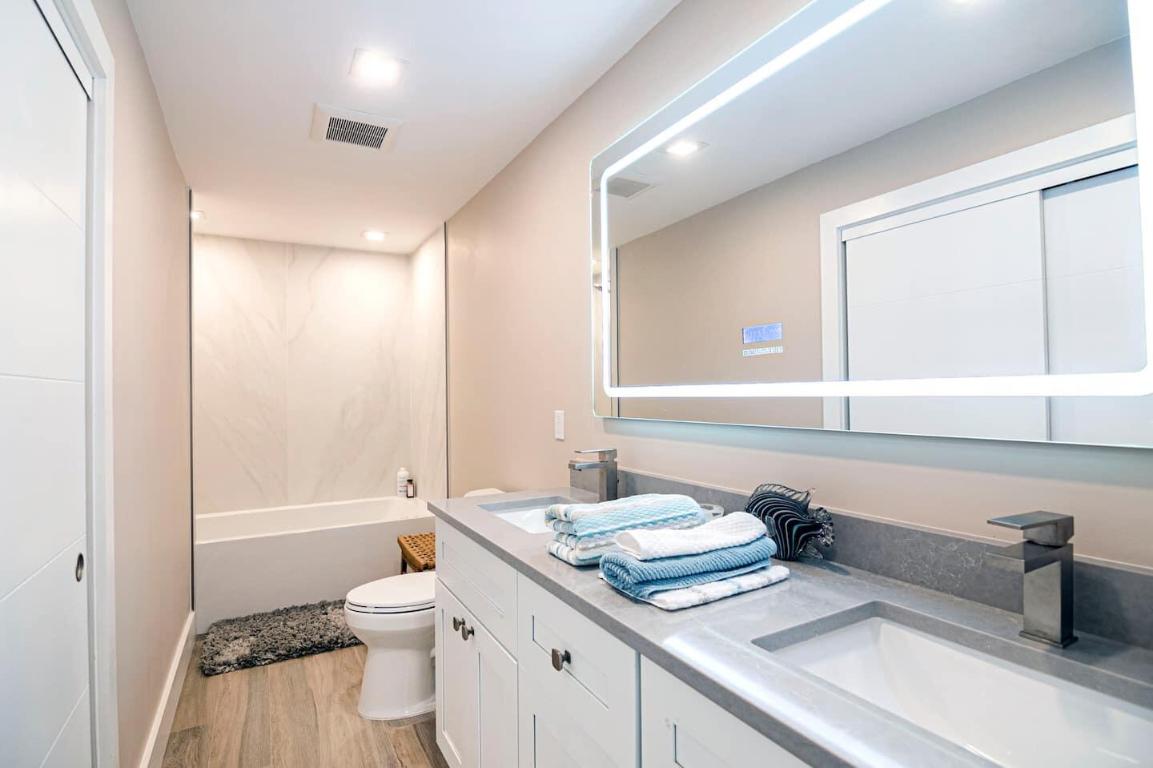 103 W Sandpiper Jupiter, FL 33477