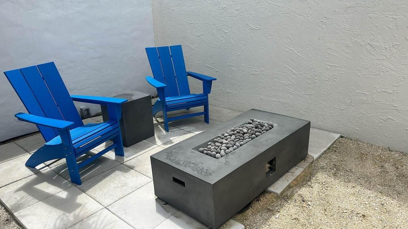 103 W Sandpiper Jupiter, FL 33477