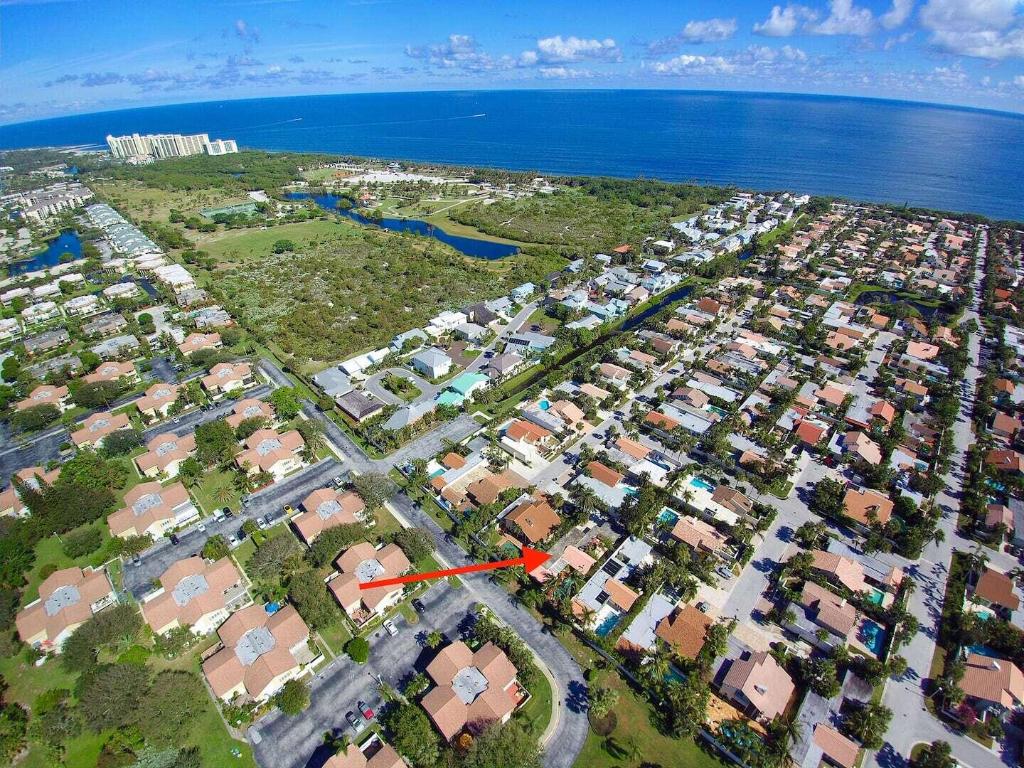 103 W Sandpiper Jupiter, FL 33477