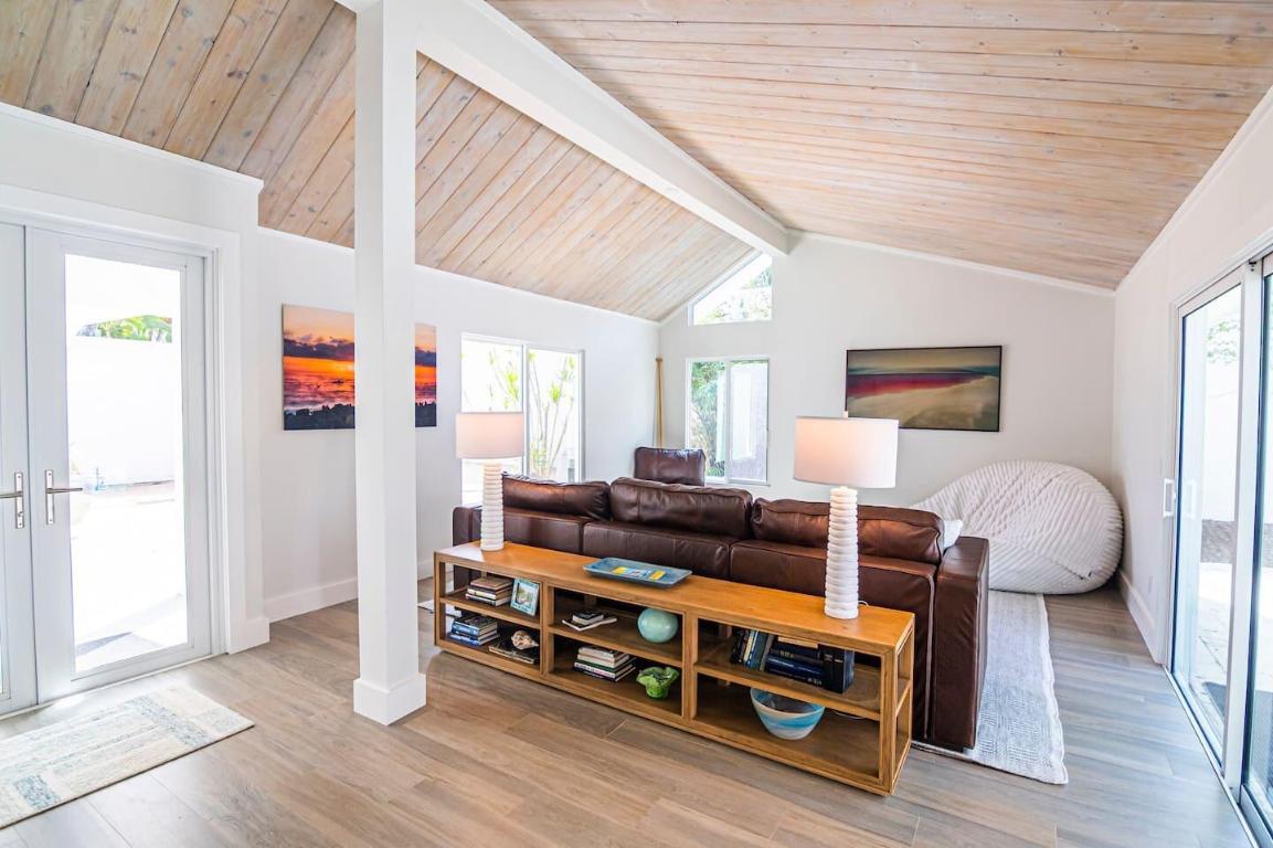 103 W Sandpiper Jupiter, FL 33477