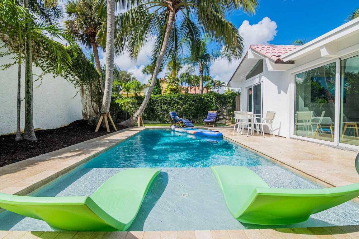 103 W Sandpiper Jupiter, FL 33477