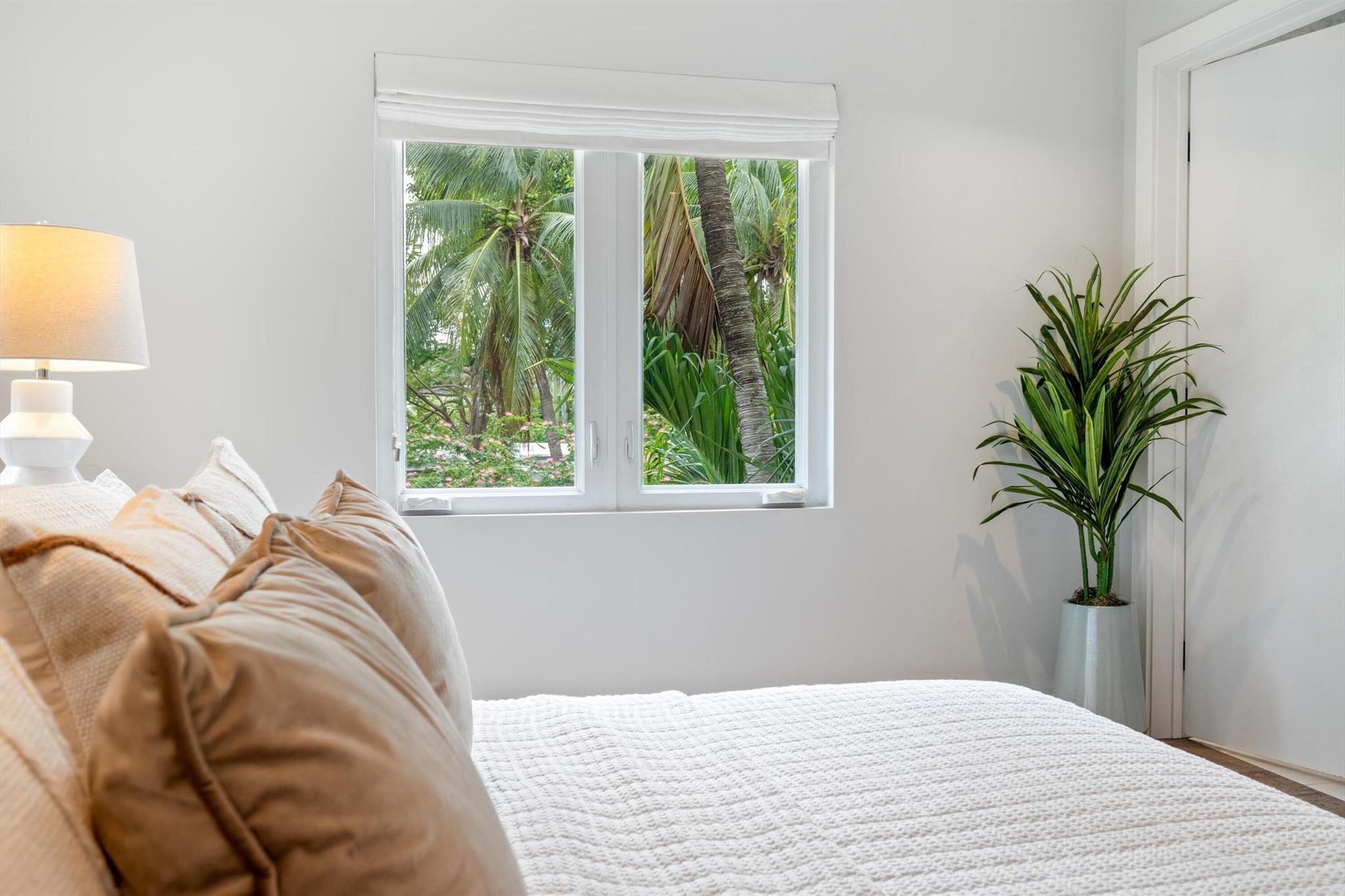 775 W 49th St Miami Beach, FL 33140