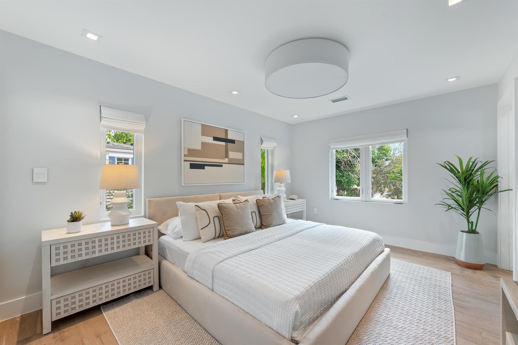 775 W 49th St Miami Beach, FL 33140