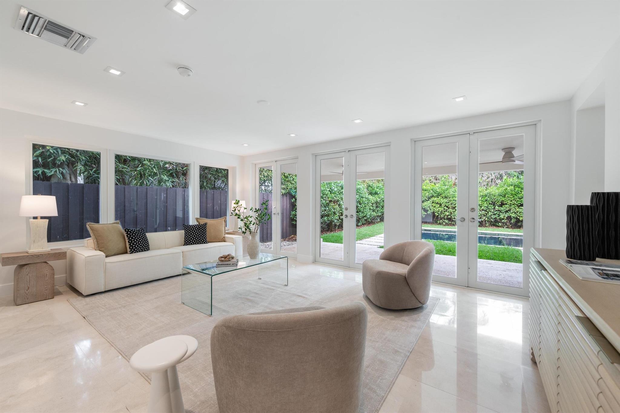 775 W 49th St Miami Beach, FL 33140