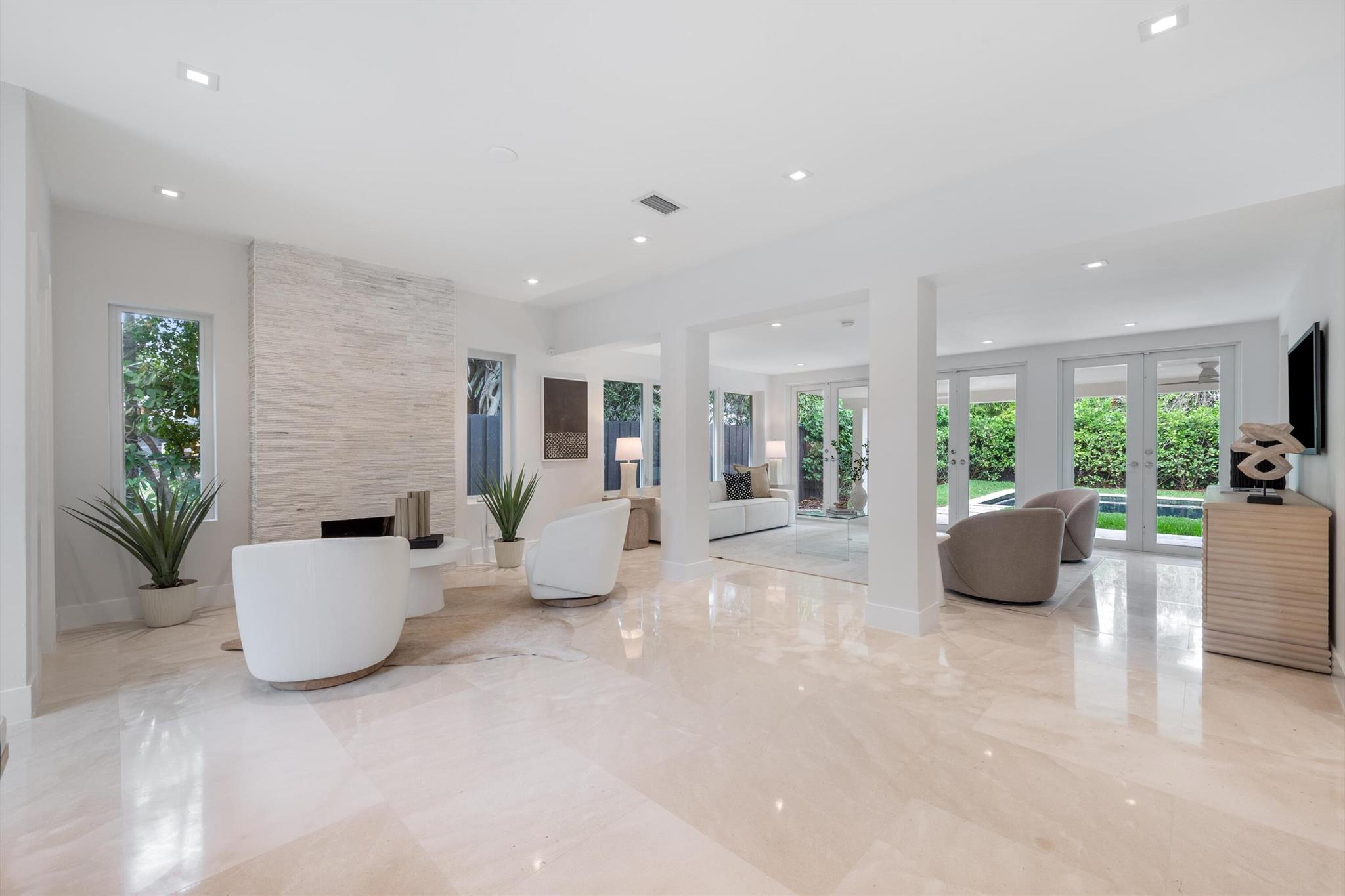 775 W 49th St Miami Beach, FL 33140