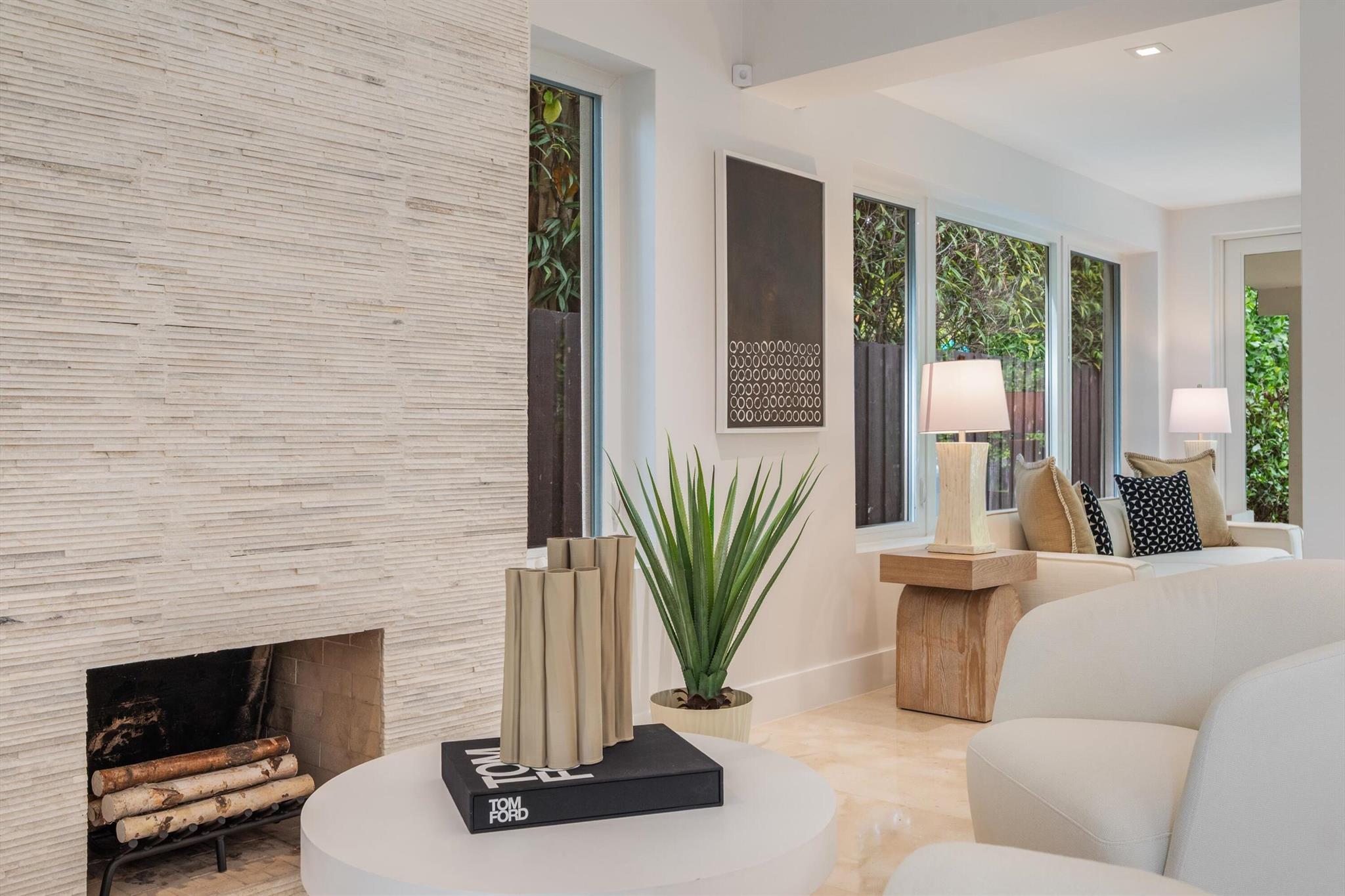 775 W 49th St Miami Beach, FL 33140