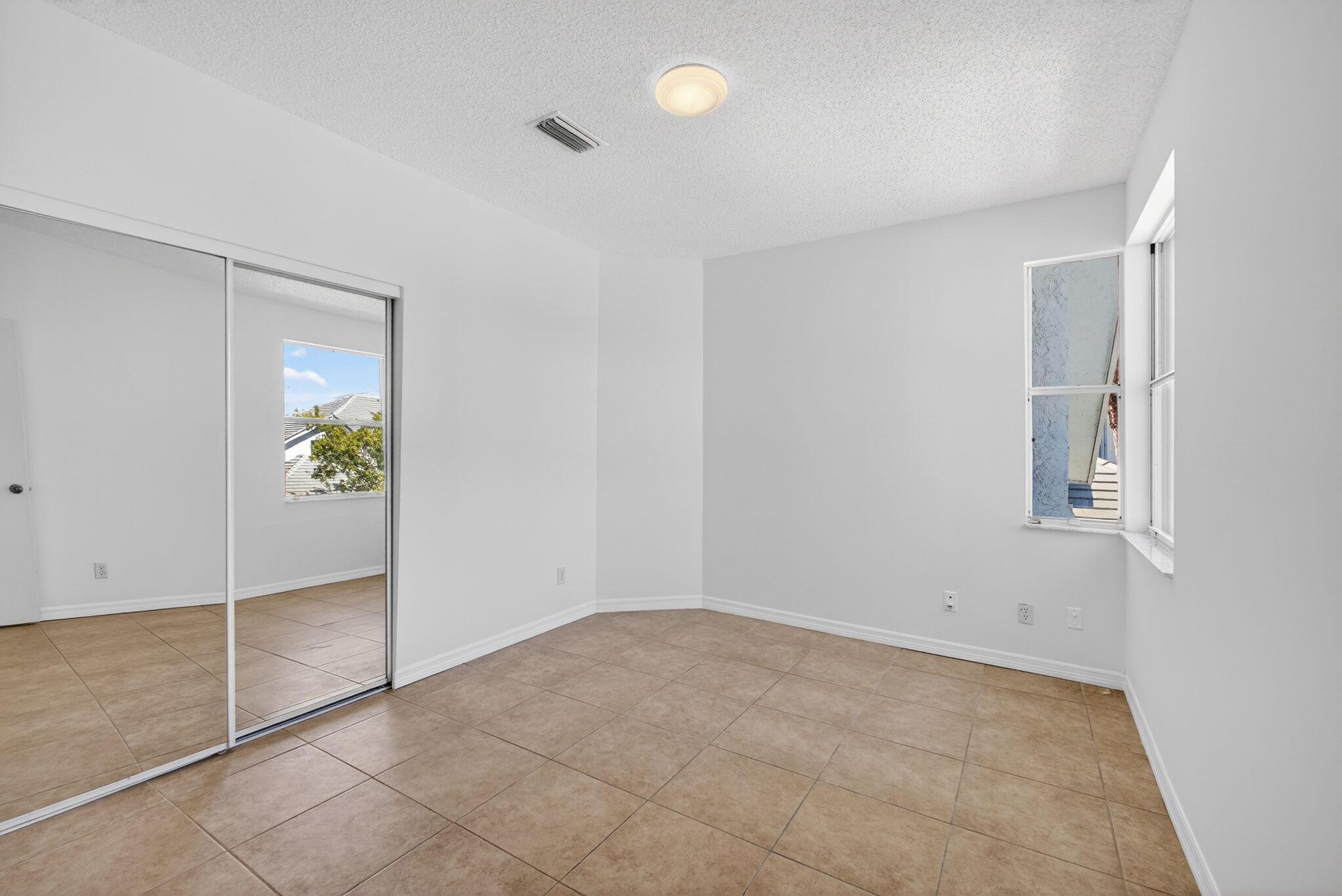 3057 Genoa Jupiter, FL 33477