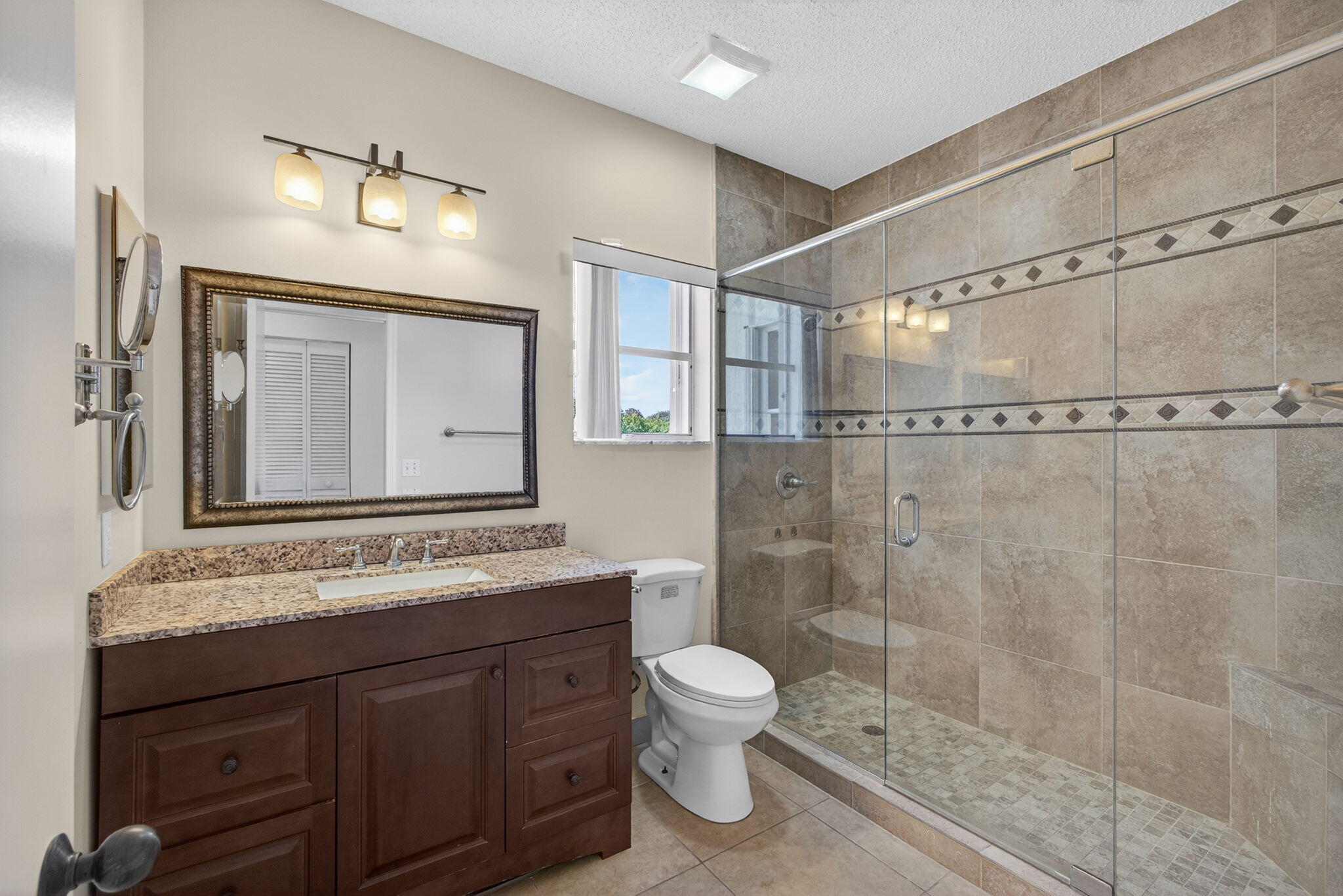 3057 Genoa Jupiter, FL 33477