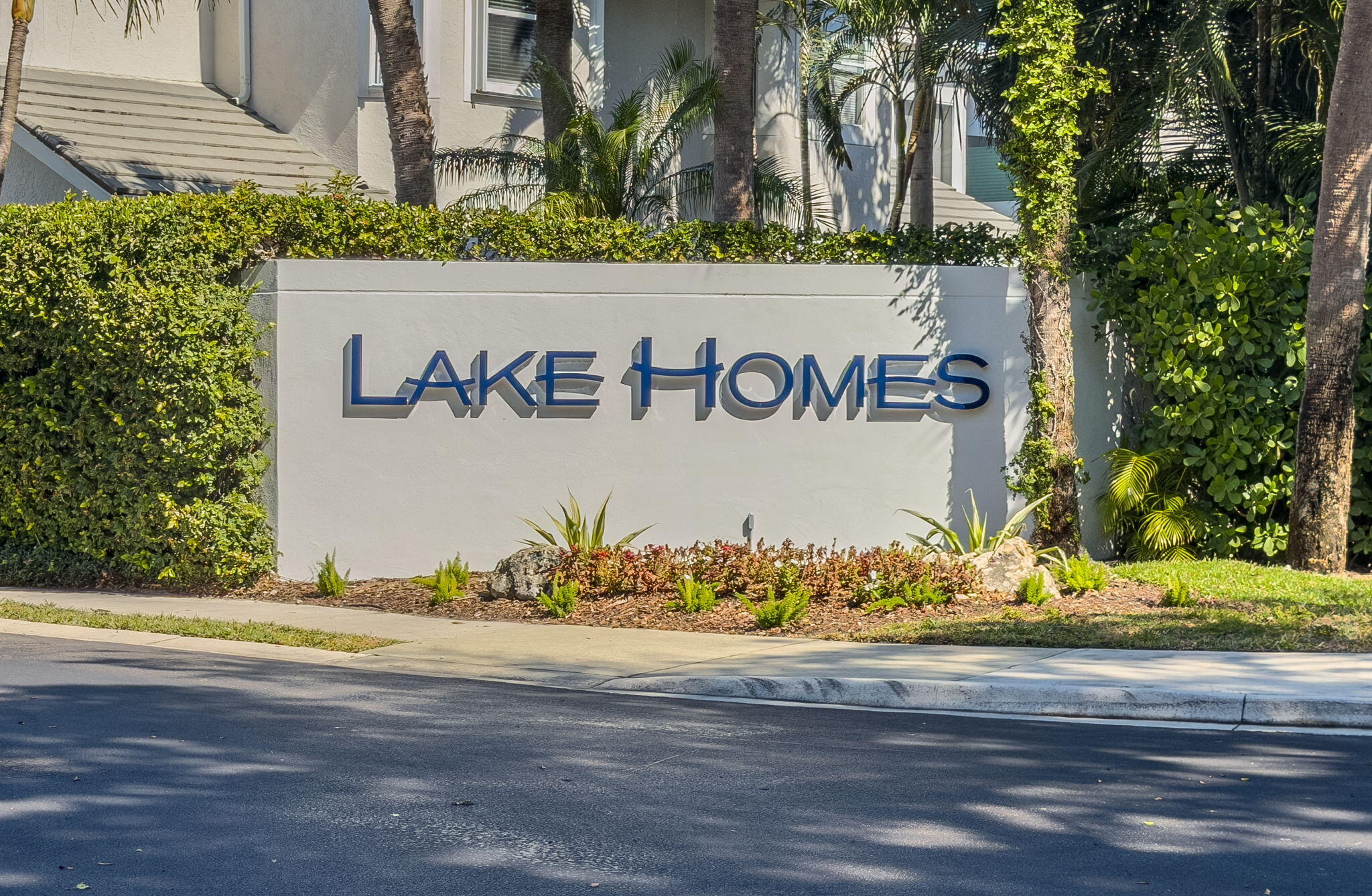 3057 Genoa Jupiter, FL 33477