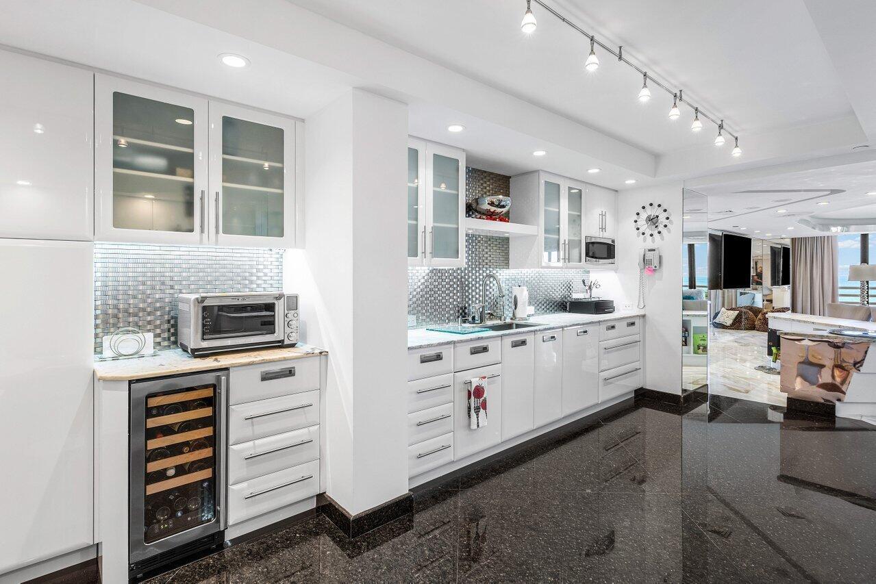 1500 S Ocean Blvd #303/304 Boca Raton, FL 33432