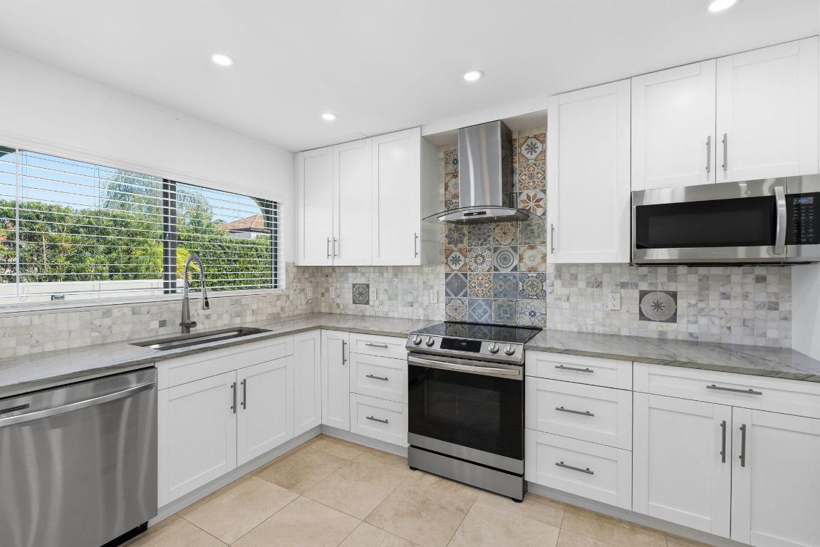 1484 Via Del Sol Jupiter, FL 33477