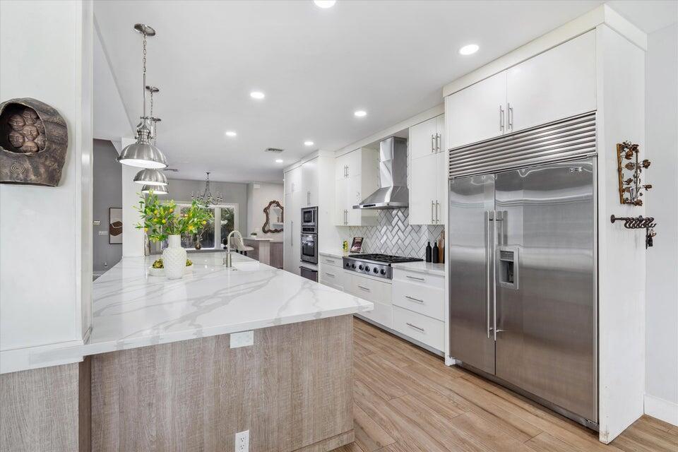 2311 NE 47th Lighthouse Point, FL 33064
