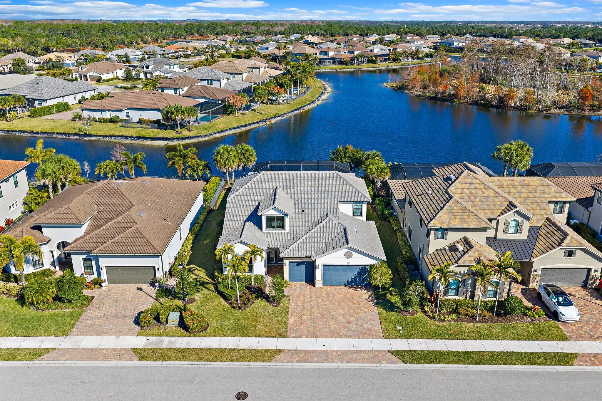 125 Indigo Riv Jupiter, FL 33478