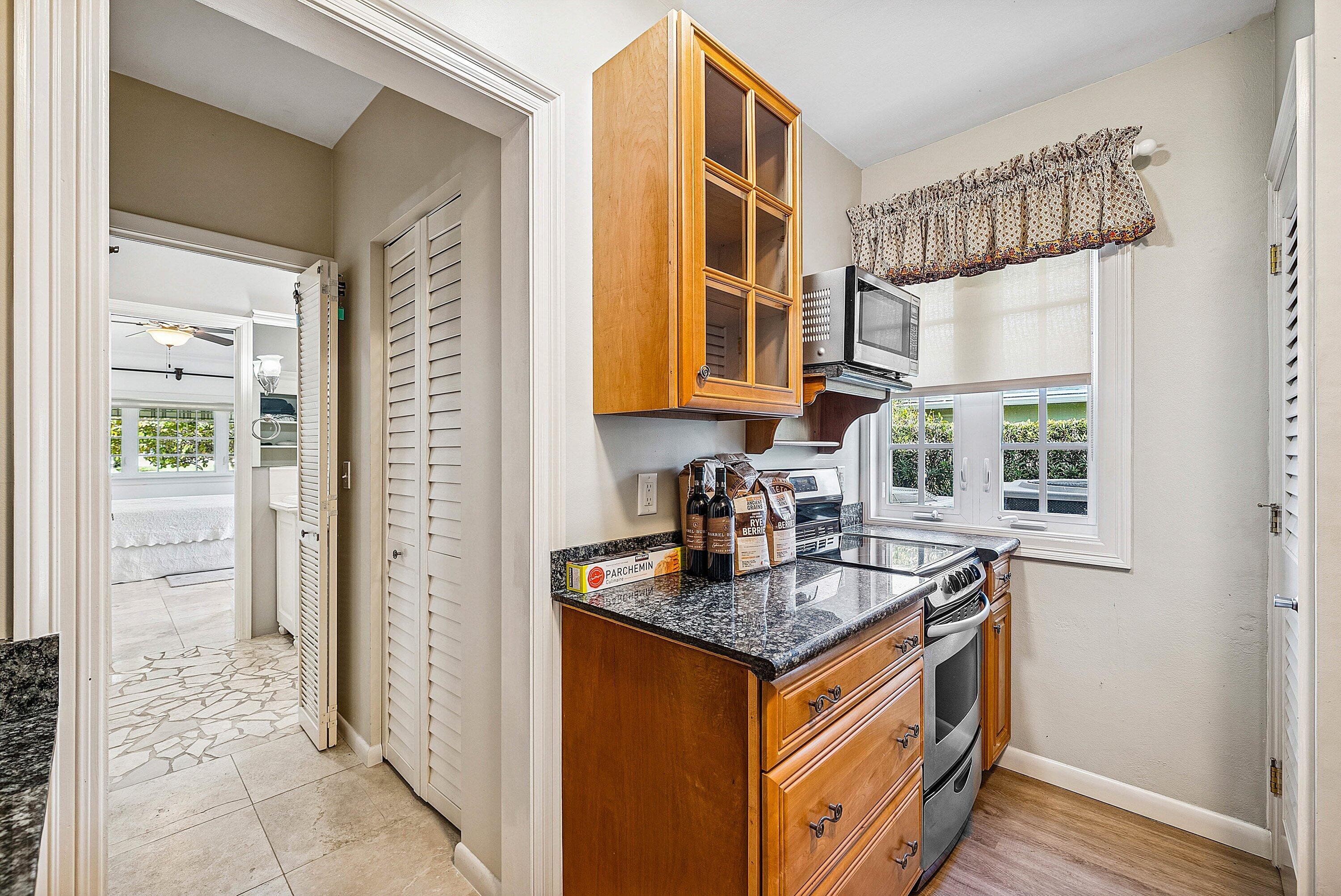 1103 NW 6th Delray Beach, FL 33444