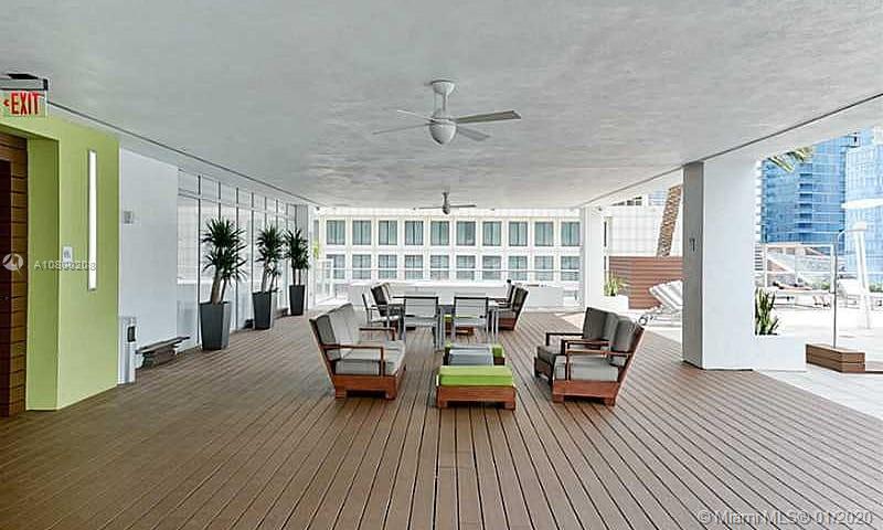 image 500 Brickell East17