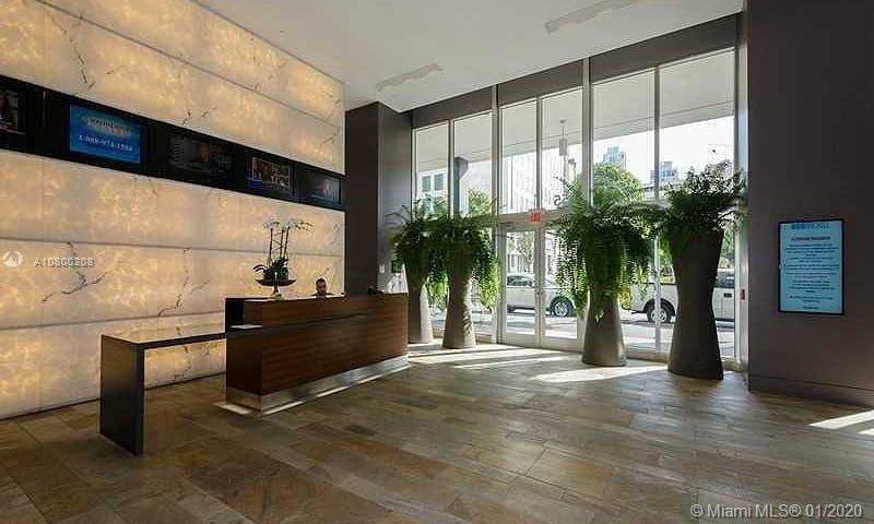 image 500 Brickell East4