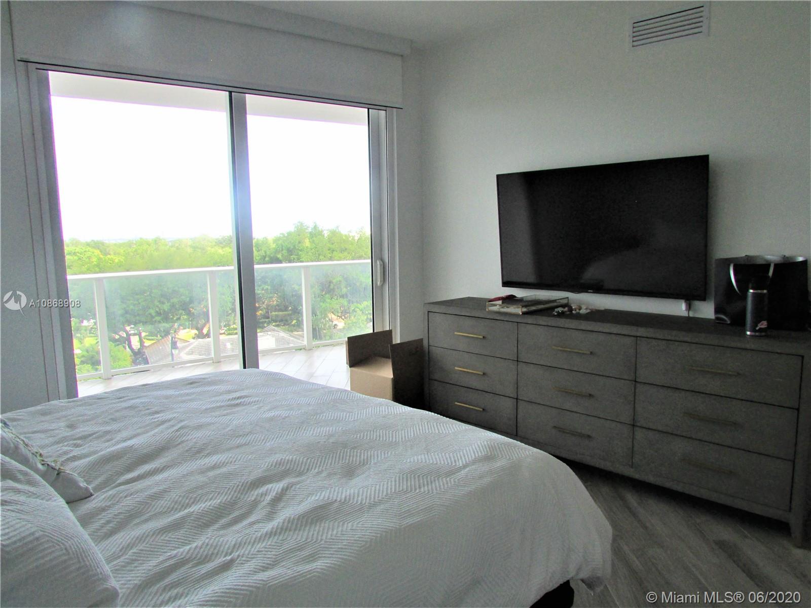 image Baltus House14