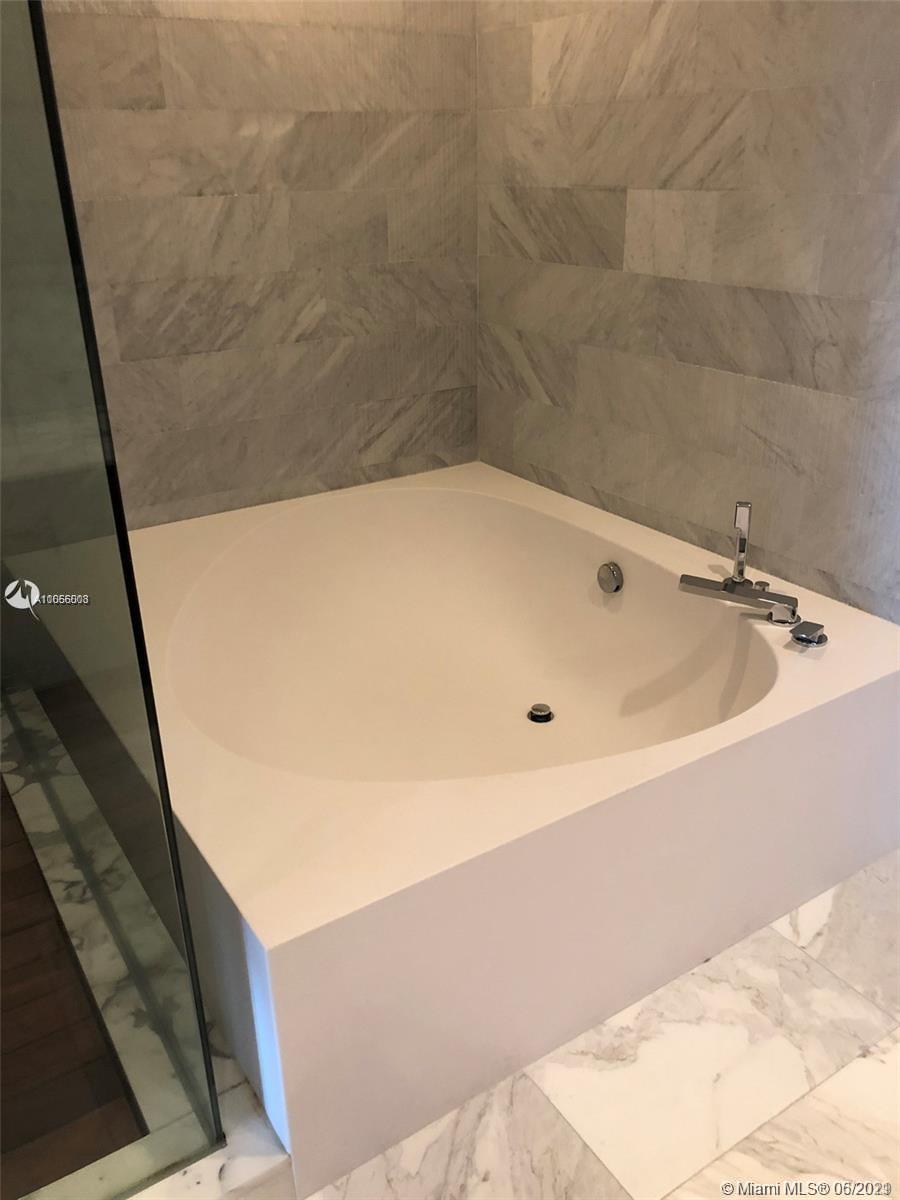 10203 Collins Ave #605,Bal Harbour, FL 33154