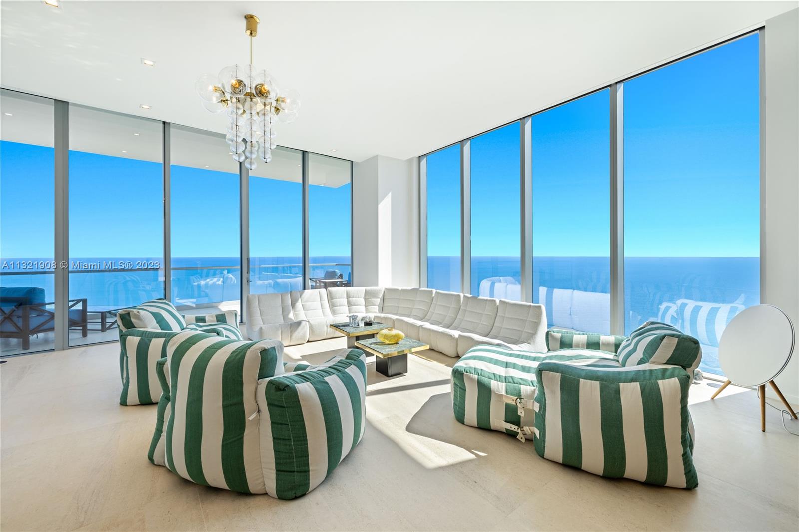 18501 Collins Ave #4204
