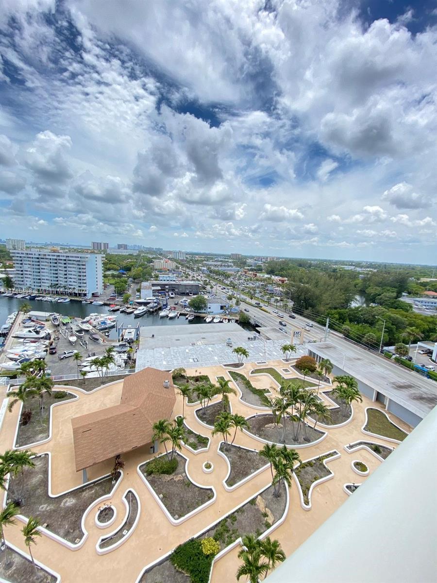 13499 Biscayne Blvd #1408,North Miami, FL 33181