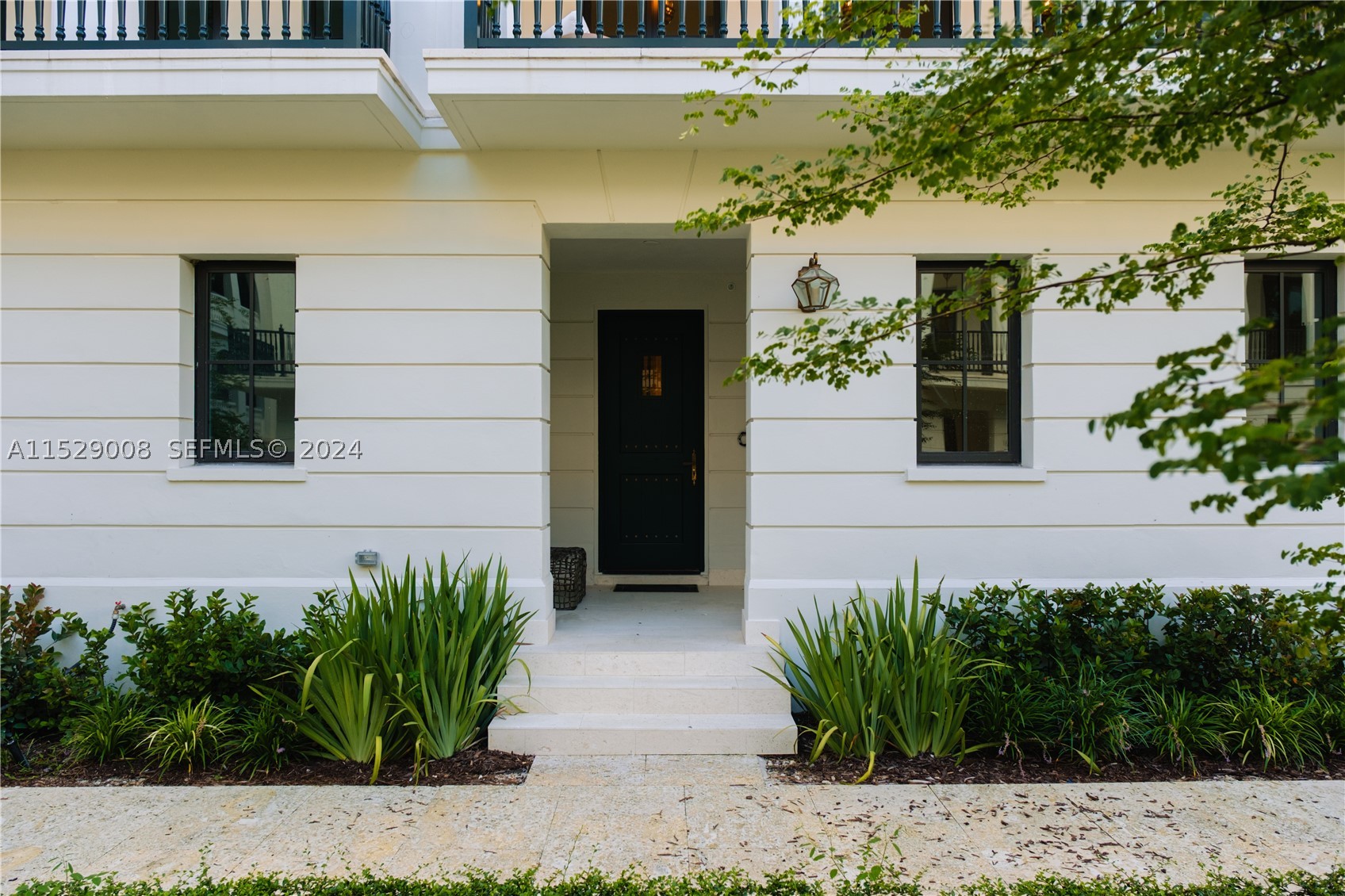 504 Malaga Ave #T8 Coral Gables, FL 33134