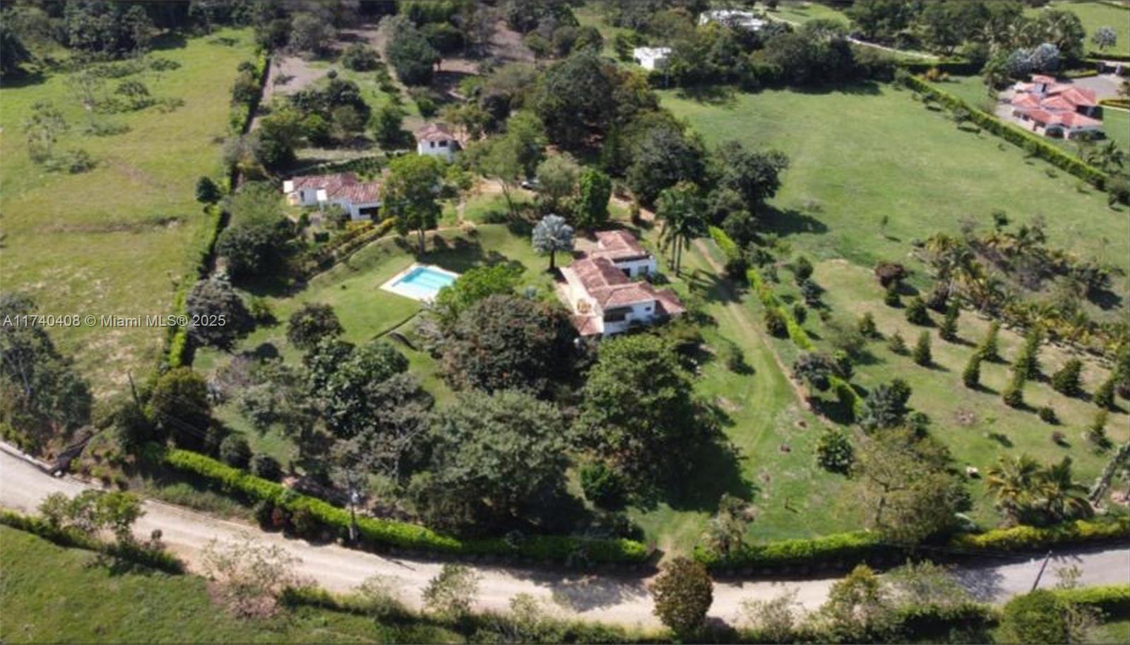 1000 NE Barbosa Berrio ,, FL 23987