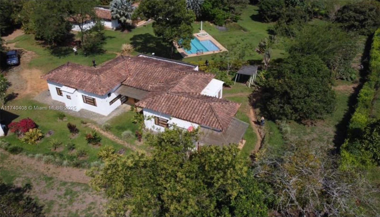 1000 NE Barbosa Berrio ,, FL 23987