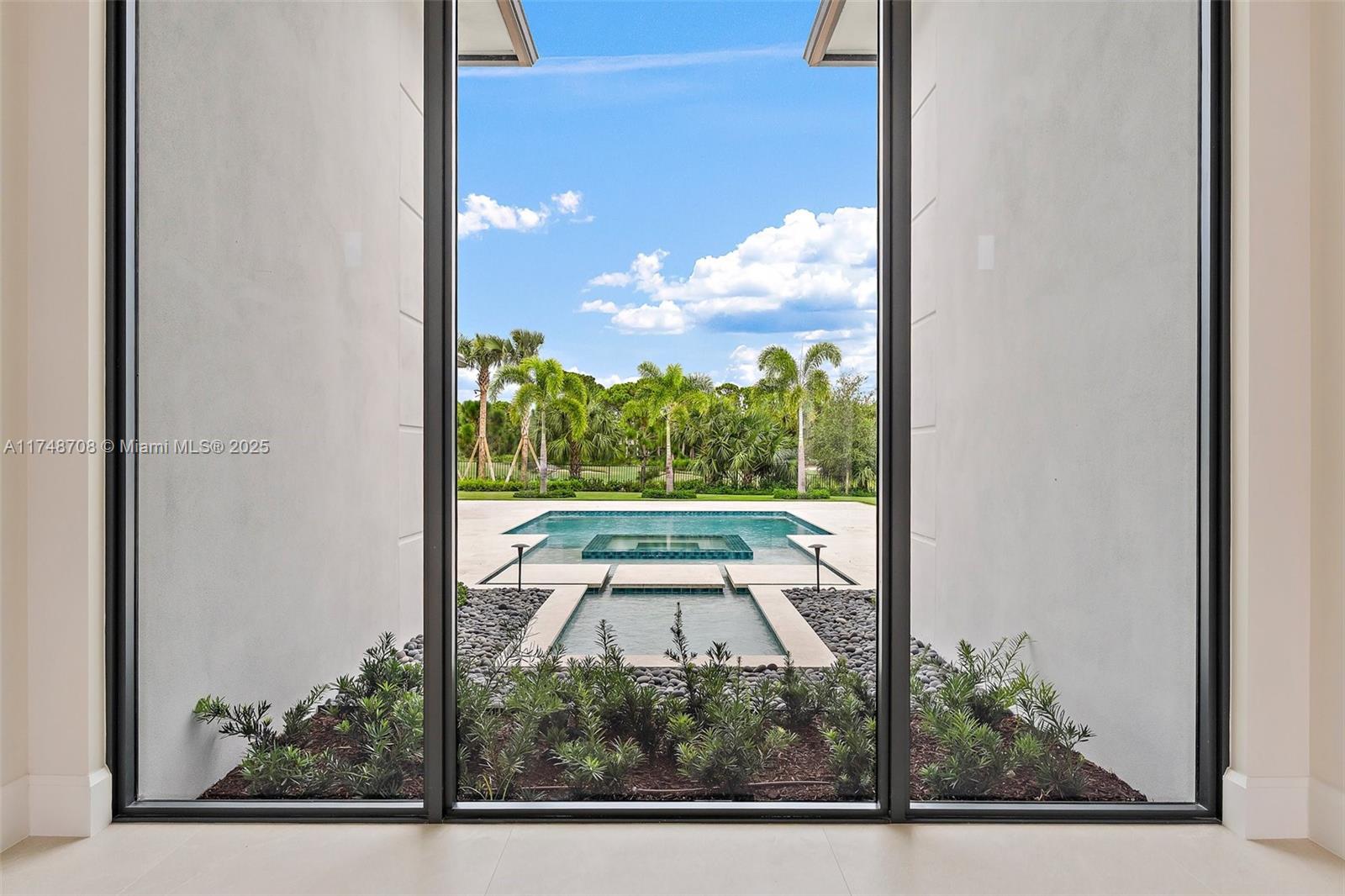 226 Bears Clb Dr Jupiter, FL 33477