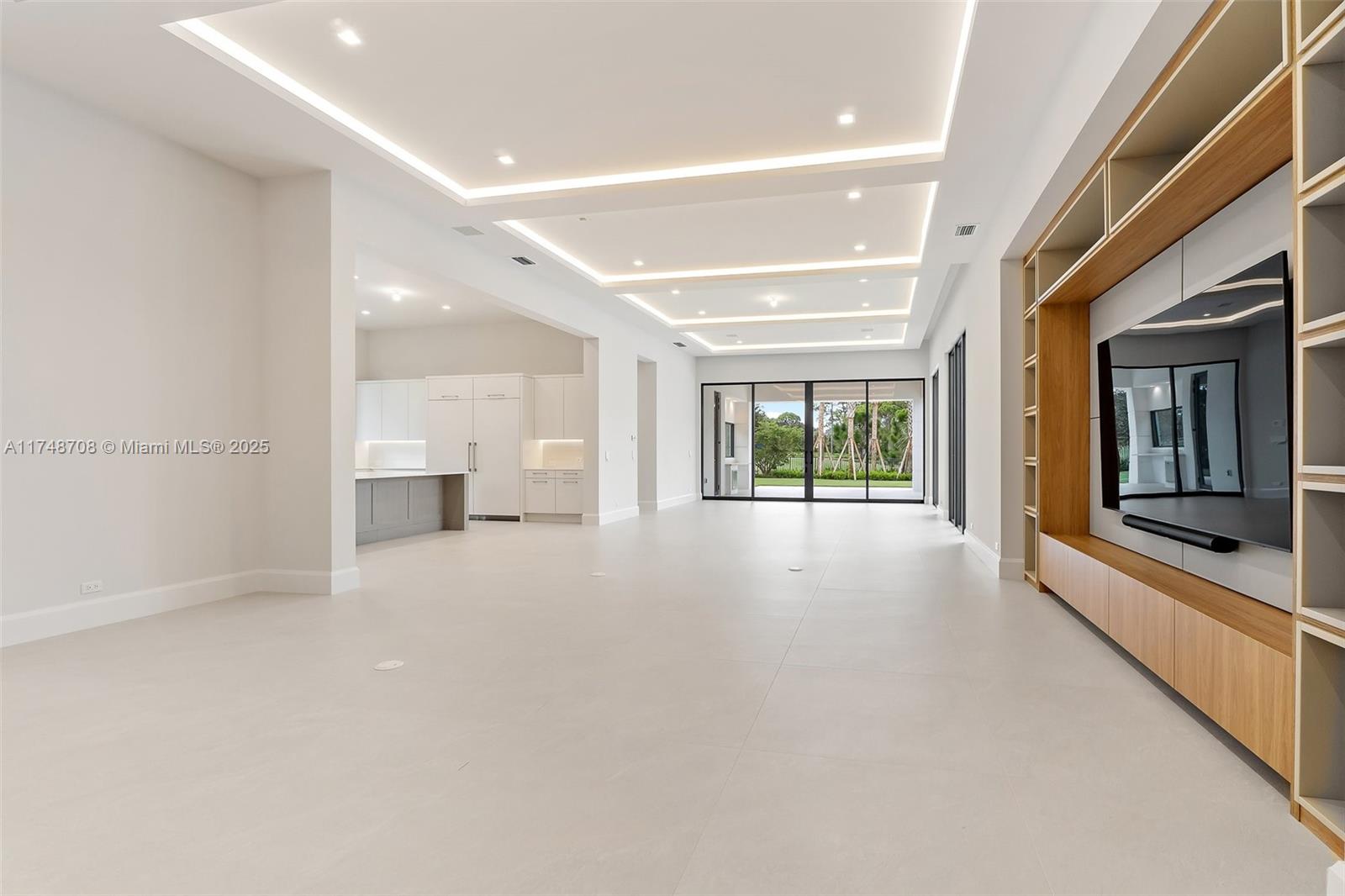 226 Bears Clb Dr Jupiter, FL 33477